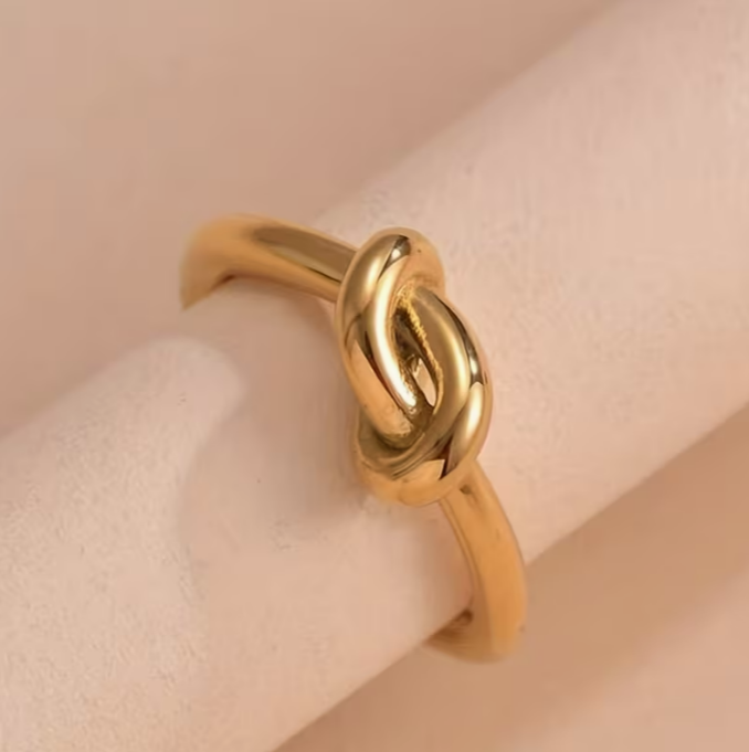 Classic Harmony Loop Ring