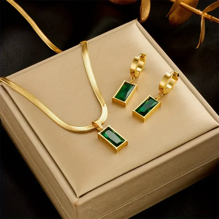 Iselotte Verdain Jewelry Set