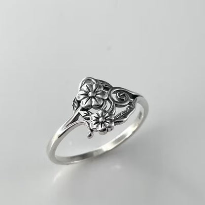 Timeless Bloom Elegance Ring