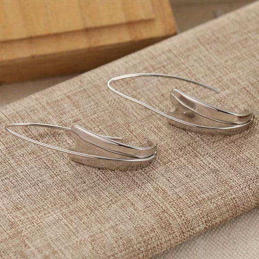 Sculpted Grace Contour Earrings