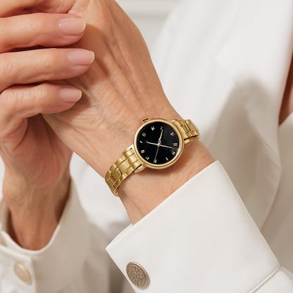 Luxurious Quartz Wristwatch with Polished Silver Dial