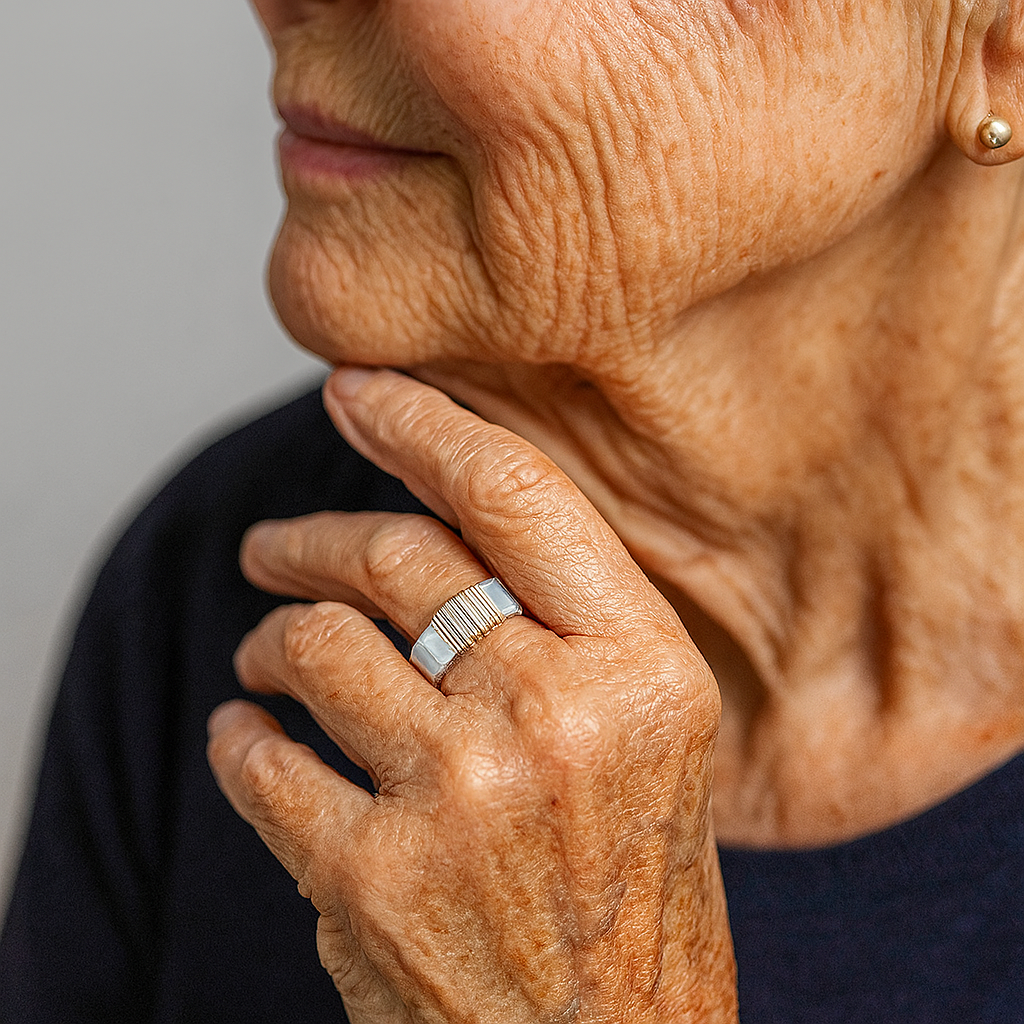 Vintage Golden Threads Silver Ring