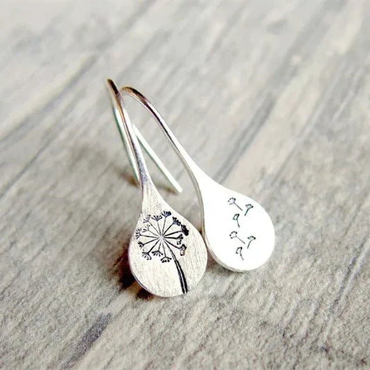 Vintage Flower Earrings in Silver