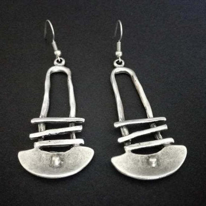 Geometric earrings with special shape