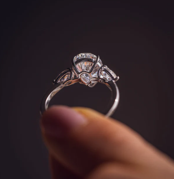 Nicola Pear Ring