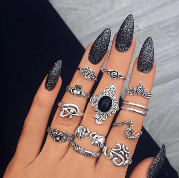 Unique premium pack of 8 to 12 rings