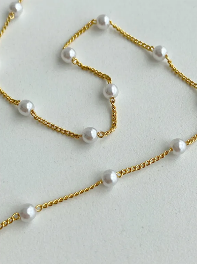 気品重ね付け鎖骨チェーン