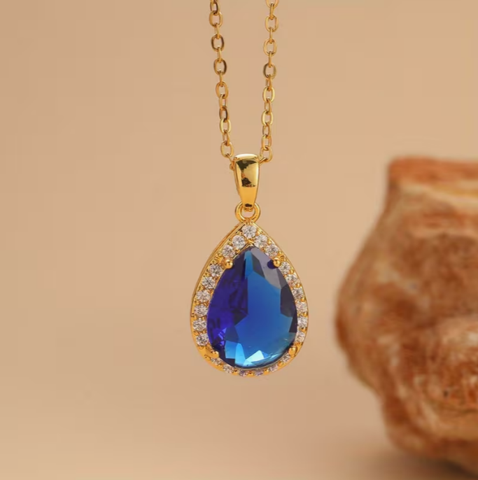 Opulent Scarlet Glow Pendant