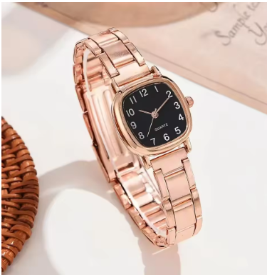 Luxurious Quartz Watch Featuring Stainless Steel Band