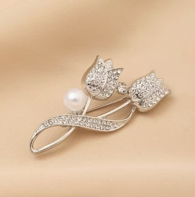 Timeless Tulip Grace Pin