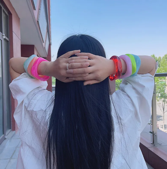 カラフルスクエアアクリルブレスレット