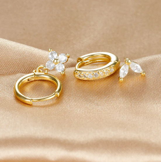 フラワーダイヤモンドスタッドピアスセット