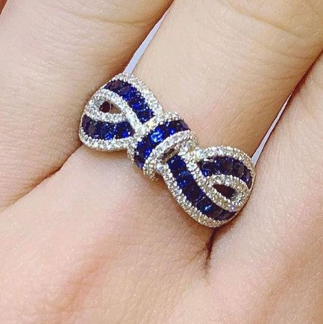 Knot Round Cut Blue Sapphire Wedding ring