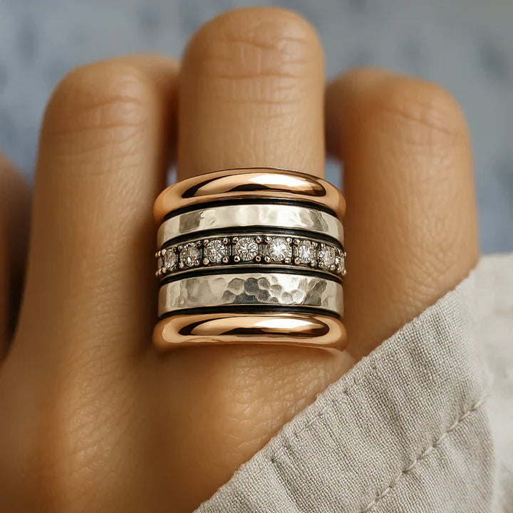 Vintage Thick Ring in Gold and Silver
