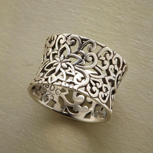 Silver ornate filigree ring