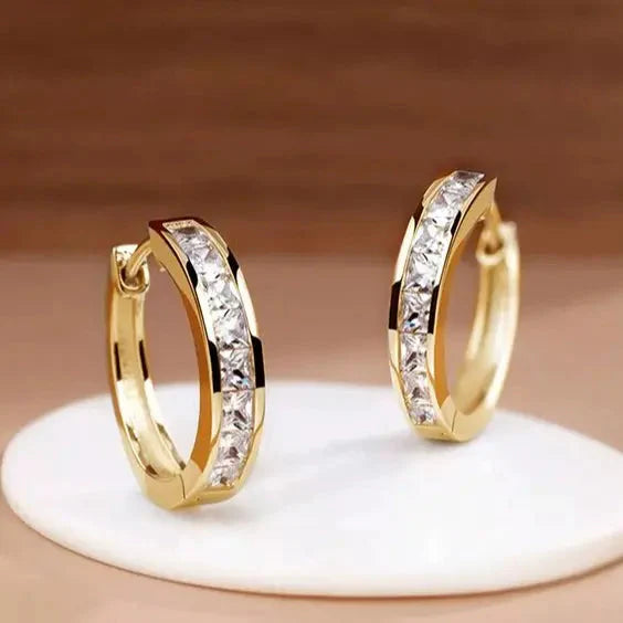 1+1 Offer: Vintage Golden Bright Zirconia Ring + Elegant Gold and Crystal Earrings