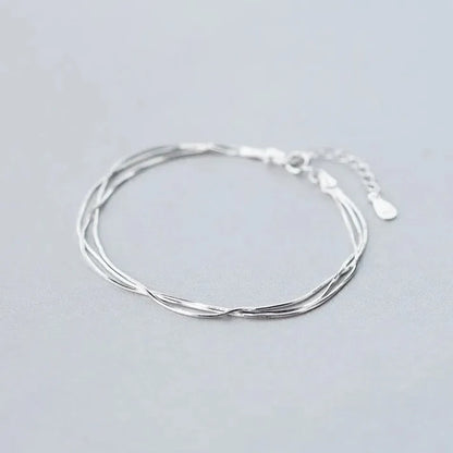 Fine and elegant silver bracelet